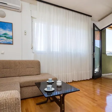 City View Apartment Split