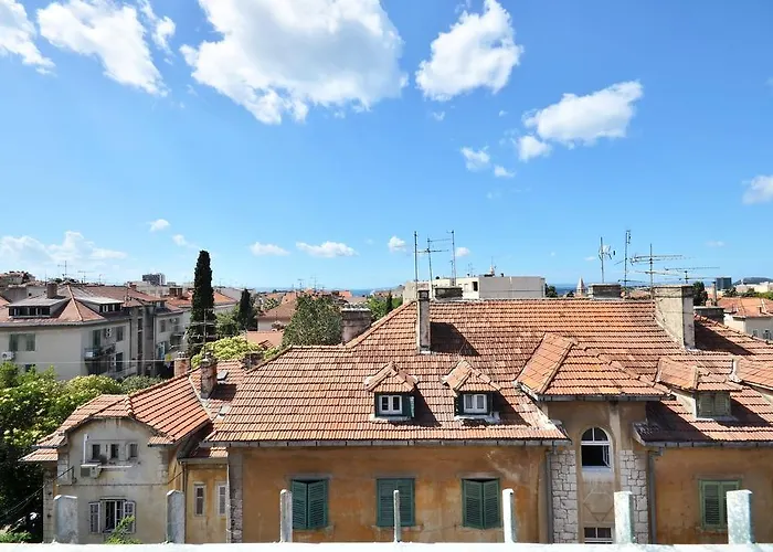 City View Apartment Split